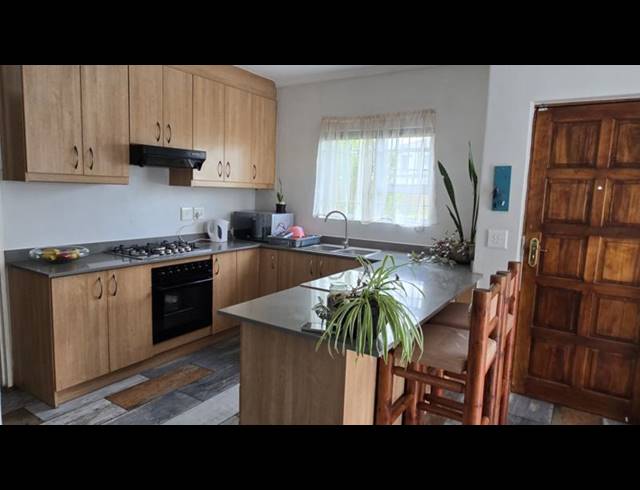 3 BEDROOM HOUSE FOR SALE IN ZONNENDAL